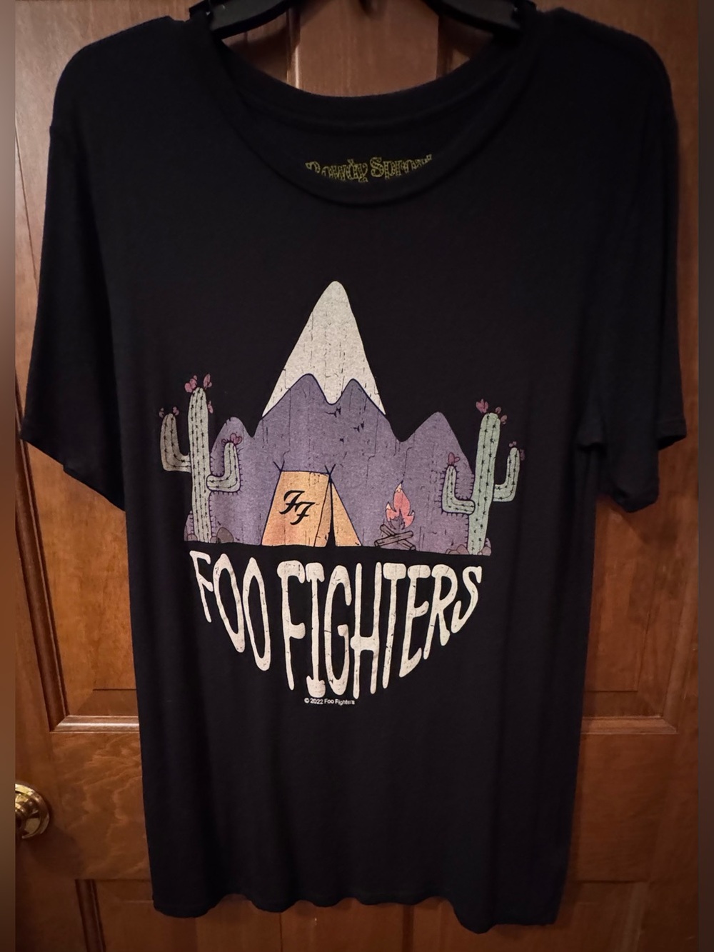 EUC Kids’ Sz. 18 / Women’s Sz. L Rowdy Sprout Foo Fighters "Mexican Camp” Tee